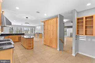 19451 Youngs Cliff Rd, Sterling, VA 20165 - Photo 35