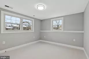 709 N Belfort St, Sterling, VA 20164 - Photo 23