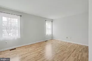 306 Lounsbury Ct NE, Leesburg, VA 20176 - Photo 9