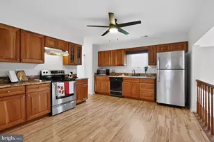 306 Lounsbury Ct NE, Leesburg, VA 20176 - Photo 3