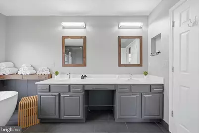 1709 Fairleigh Court NE, Leesburg, VA 20176 - Photo 33