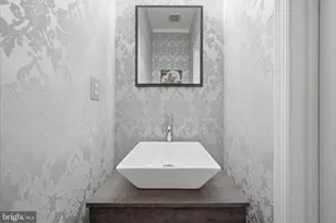 1709 Fairleigh Ct NE, Leesburg, VA 20176 - Photo 23