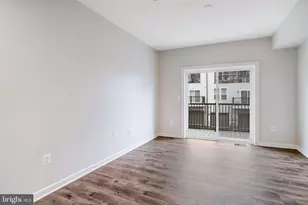 44499 Wolfhound Sq, Ashburn, VA 20147 - Photo 11