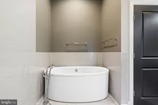 20430 Northpark Dr, Ashburn, VA 20147 - Photo 39