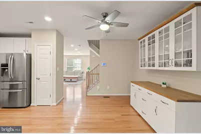 25213 Dunvegan Square, Chantilly, VA 20152 - Photo 11