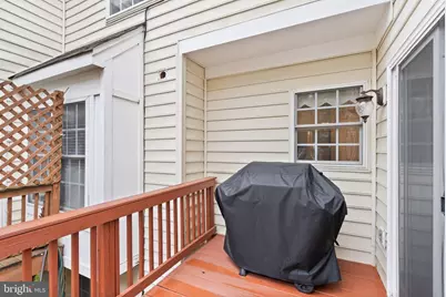 25213 Dunvegan Square, Chantilly, VA 20152 - Photo 15