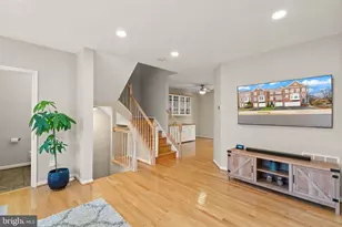 25213 Dunvegan Square, Chantilly, VA 20152 - Photo 7