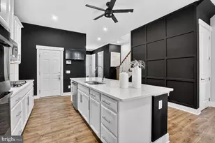 25612 Preston Park Ter, Chantilly, VA 20152 - Photo 5