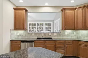 20210 Kiawah Island Dr, Ashburn, VA 20147 - Photo 17