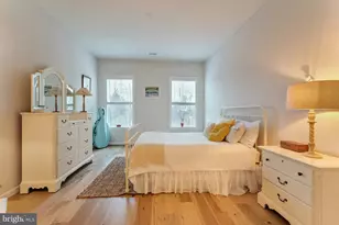 19006 Coral Reef Sq, Leesburg, VA 20176 - Photo 13