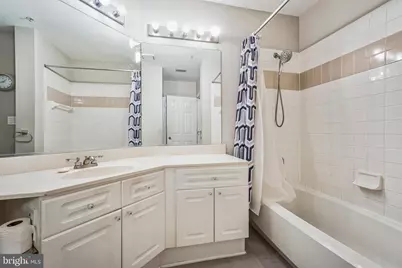 20281 Beechwood Terrace #302, Ashburn, VA 20147 - Photo 9