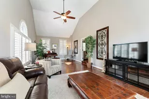 19746 Willowdale Pl, Ashburn, VA 20147 - Photo 13