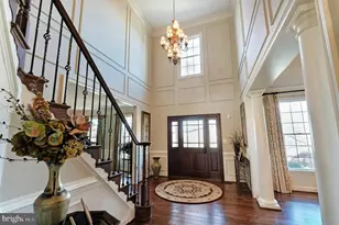 19746 Willowdale Pl, Ashburn, VA 20147 - Photo 5