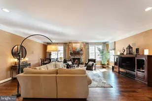 19746 Willowdale Pl, Ashburn, VA 20147 - Photo 17