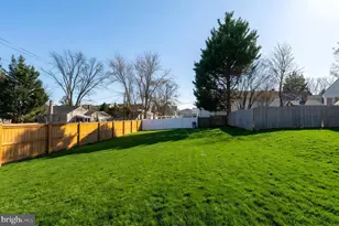 245 W.Market Street, Leesburg, VA 20176 - Photo 3