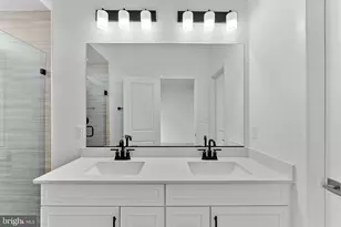 19677 Sepia Sq, Ashburn, VA 20147 - Photo 21