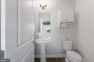 22278 Cornerstone Crossing, Ashburn, VA 20148 - Photo 15