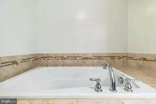 42385 Trellis Square, Brambleton, VA 20148 - Photo 23