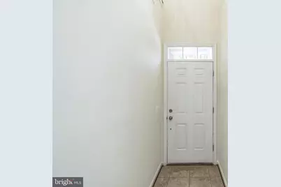 42385 Trellis Square, Brambleton, VA 20148 - Photo 3