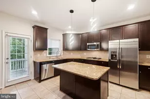 42385 Trellis Square, Brambleton, VA 20148 - Photo 11