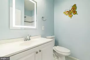 42385 Trellis Square, Brambleton, VA 20148 - Photo 7