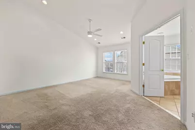 22047 Avonworth Square, Broadlands, VA 20148 - Photo 17