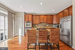 22047 Avonworth Square, Broadlands, VA 20148 - Photo 9