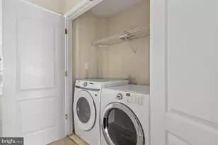 22047 Avonworth Square, Broadlands, VA 20148 - Photo 29