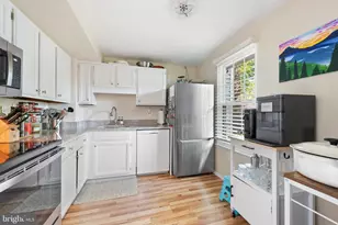 15 Dulany Ct, Sterling, VA 20165 - Photo 9