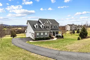 13200 Waterford View Ct, Lovettsville, VA 20180 - Photo 3