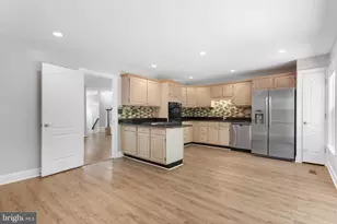 46613 Silhouette Square, Sterling, VA 20164 - Photo 13