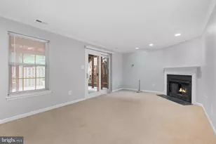 46613 Silhouette Square, Sterling, VA 20164 - Photo 25