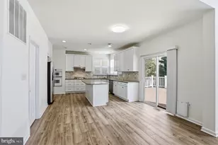 46733 Hollow Mountain Pl, Sterling, VA 20164 - Photo 9