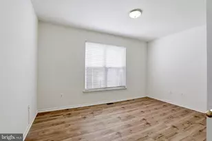 46733 Hollow Mountain Pl, Sterling, VA 20164 - Photo 5