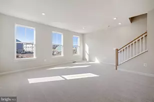 42580 Pitlochry Ter, Sterling, VA 20166 - Photo 17