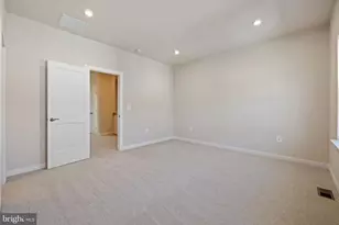 42580 Pitlochry Ter, Sterling, VA 20166 - Photo 33