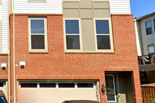 42407 Dogwood Glen Square, Sterling, VA 20166 - Photo 1