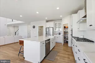 23737 Cinzano Ct, Aldie, VA 20105 - Photo 15