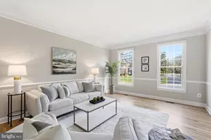 19925 Interlachen Cir, Ashburn, VA 20147 - Photo 9