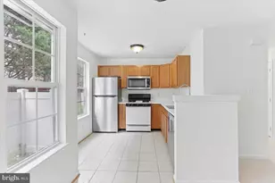 631 Constellation Square SE, Leesburg, VA 20175 - Photo 5