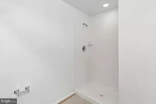 631 Constellation Square SE, Leesburg, VA 20175 - Photo 17