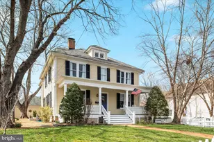 407 S King St, Leesburg, VA 20175 - Photo 3