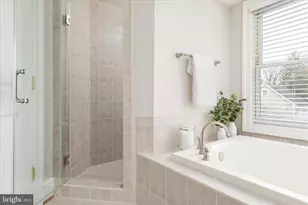 407 S King St, Leesburg, VA 20175 - Photo 55