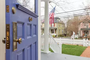 407 S King St, Leesburg, VA 20175 - Photo 9