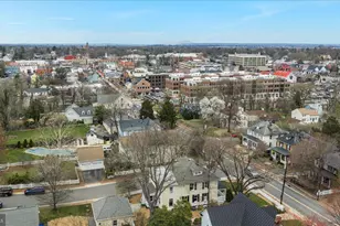 407 S King St, Leesburg, VA 20175 - Photo 11