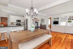 407 S King St, Leesburg, VA 20175 - Photo 35