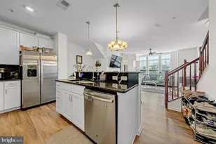 43491 Town Square, Chantilly, VA 20152 - Photo 15