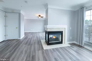 46934 Courtyard Sq, Sterling, VA 20164 - Photo 5