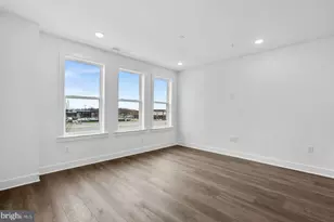 19864 Yellow Daisy Ter, Ashburn, VA 20147 - Photo 3