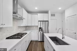 19864 Yellow Daisy Ter, Ashburn, VA 20147 - Photo 11